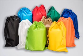 Non Woven Taschen  und PP Woven Taschen viele Farben